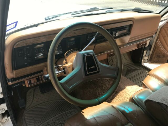 1986 Jeep Wagoneer - photo 13