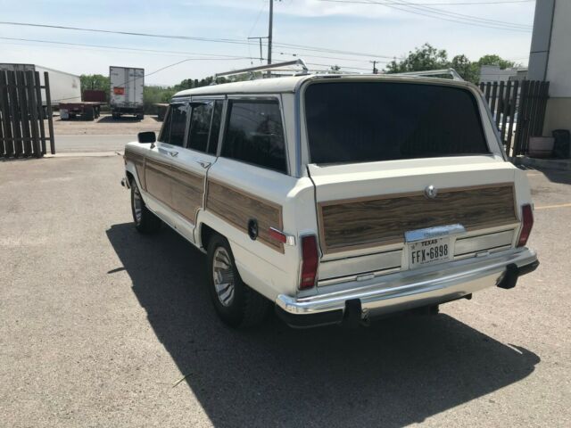 1986 Jeep Wagoneer - photo 7