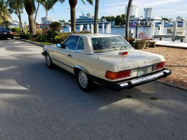 1986 Mercedes-Benz SL-Class SL 560 - photo 2