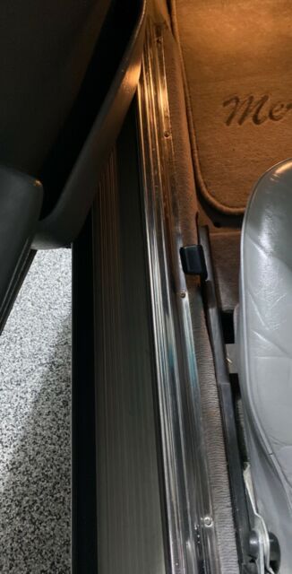 1986 Mercedes-Benz 560 Series 560SL - photo 11
