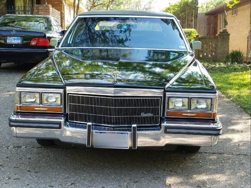 1986 Cadillac Fleetwood 123000 Original Miles Top & Transmission Redone - photo 6