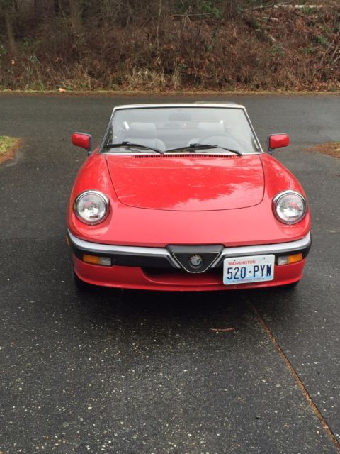 1986 Alfa Romeo Spider Convertible 1986 Alfa Romeo Spider