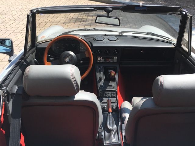 1986 Alfa Romeo Spider Quadrifoglio - photo 9