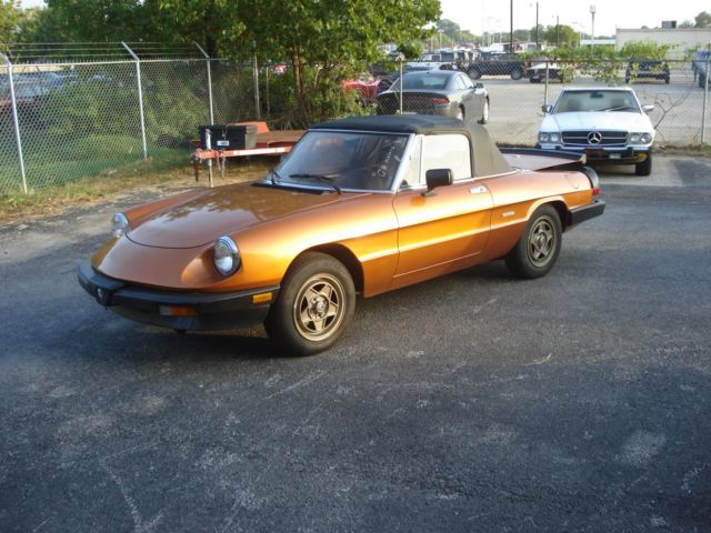 1986 Alfa Romeo Spider Veloce 2.0 – drivable – new soft-top – low mileage 1986 Alfa Romeo Spider