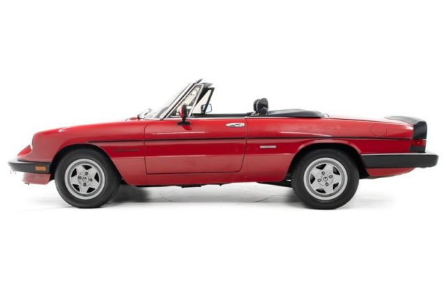 1986 Alfa Romeo Spider 2dr Convertible Veloce - photo 3