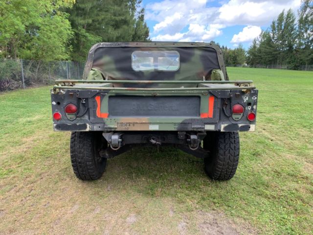 1986 AM General M-998 Hummer H1 - photo 6