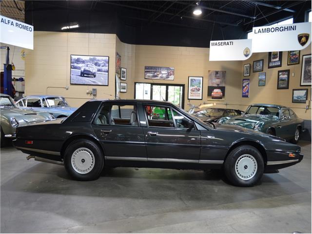 1986 Aston Martin Lagonda Series 3 - photo 10