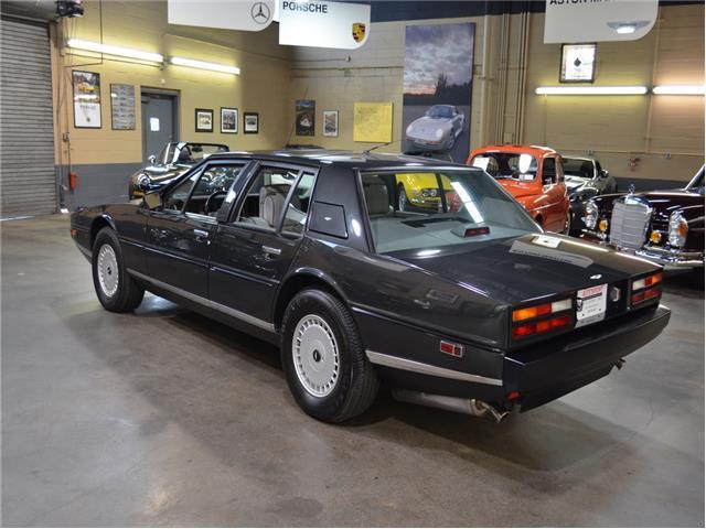 1986 Aston Martin Lagonda Series 3 - photo 5