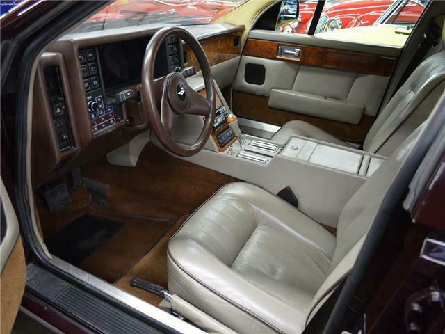1986 Aston Martin Lagonda Series 4 - photo 12
