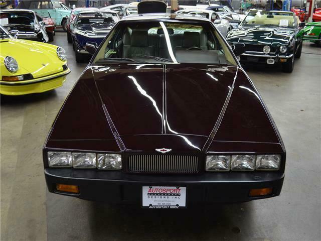 1986 Aston Martin Lagonda Series 4 - photo 3