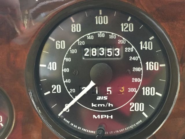 1986 Aston Martin Vantage - photo 9