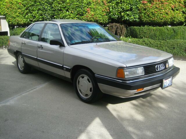 1986 Audi 5000 CS Turbo Front Wheel Drive - RARE type 44 - photo 4