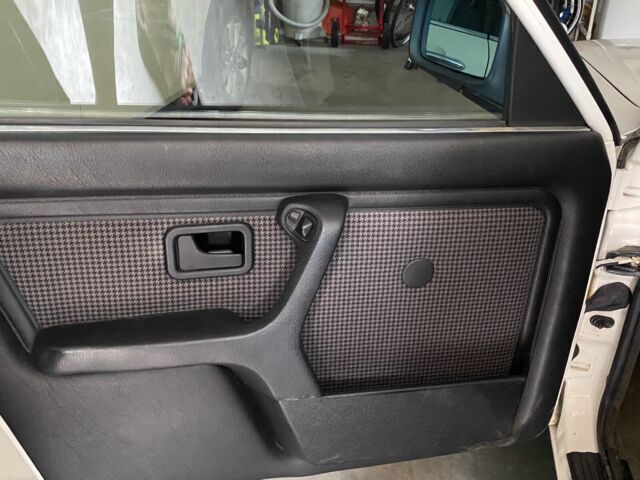 1986 BMW 3-Series E AUTOMATIC - photo 8