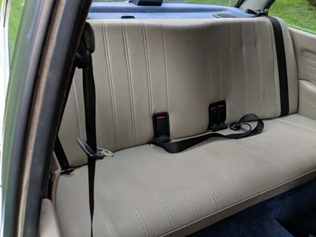 1986 BMW 3-Series 325e - photo 10