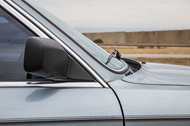 1986 BMW 3-Series E30 - photo 10