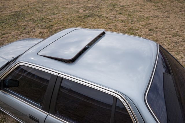 1986 BMW 3-Series E30 - photo 11