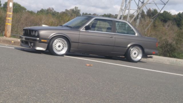 1986 BMW 3-Series Base Sedan 4-Door - photo 4