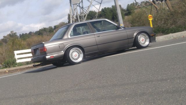 1986 BMW 3-Series Base Sedan 4-Door - photo 8