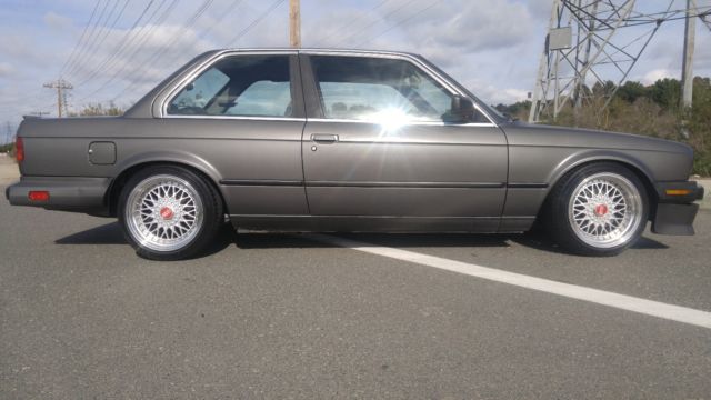 1986 BMW 3-Series Base Sedan 4-Door - photo 9