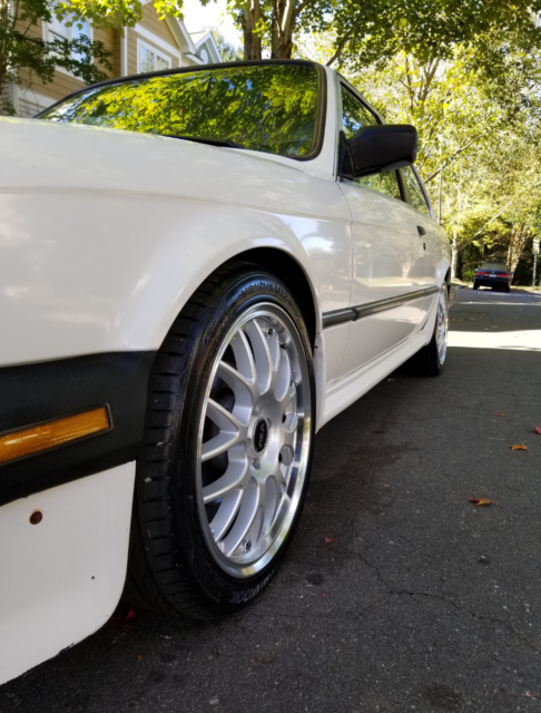 1986 BMW - 325es E30 1986 BMW 3-Series