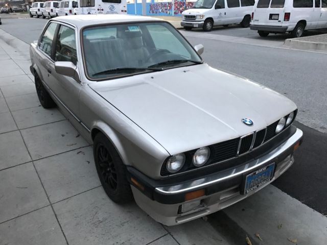 1986 BMW 3-Series 325ES - photo 4