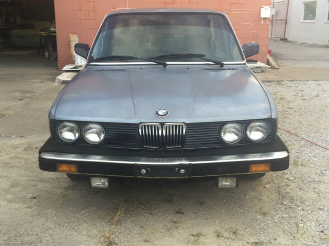 1986 BMW 5-Series Base Sedan 4-Door - photo 2