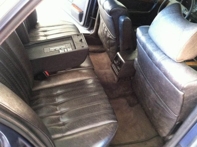 1986 BMW 7-Series Buffalo interior - photo 4