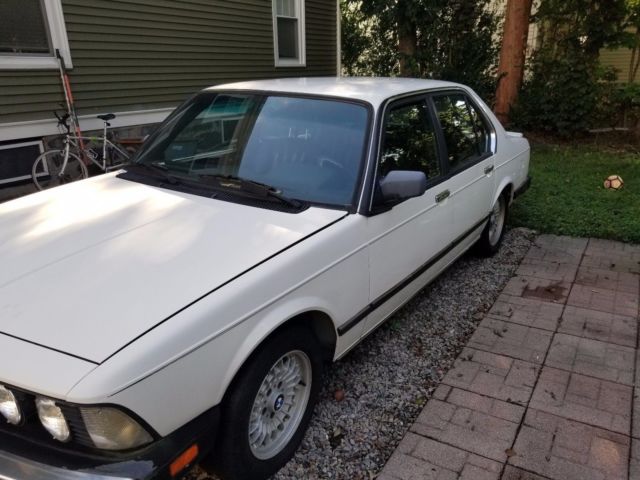 1986 BMW 7-Series 735I 735 V6 RWD Sedan - photo 3
