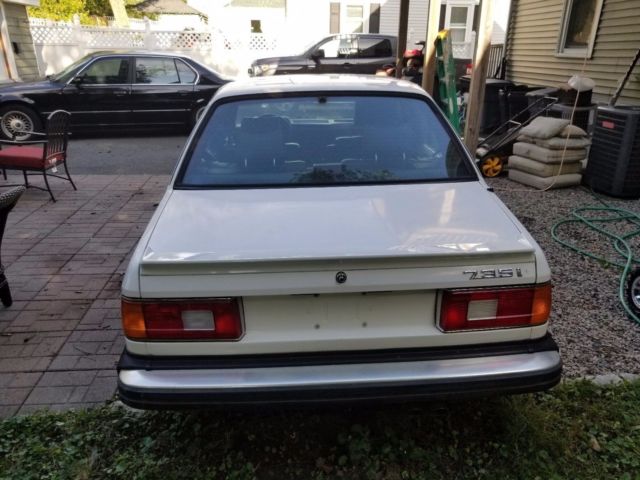 1986 BMW 7-Series 735I 735 V6 RWD Sedan - photo 4