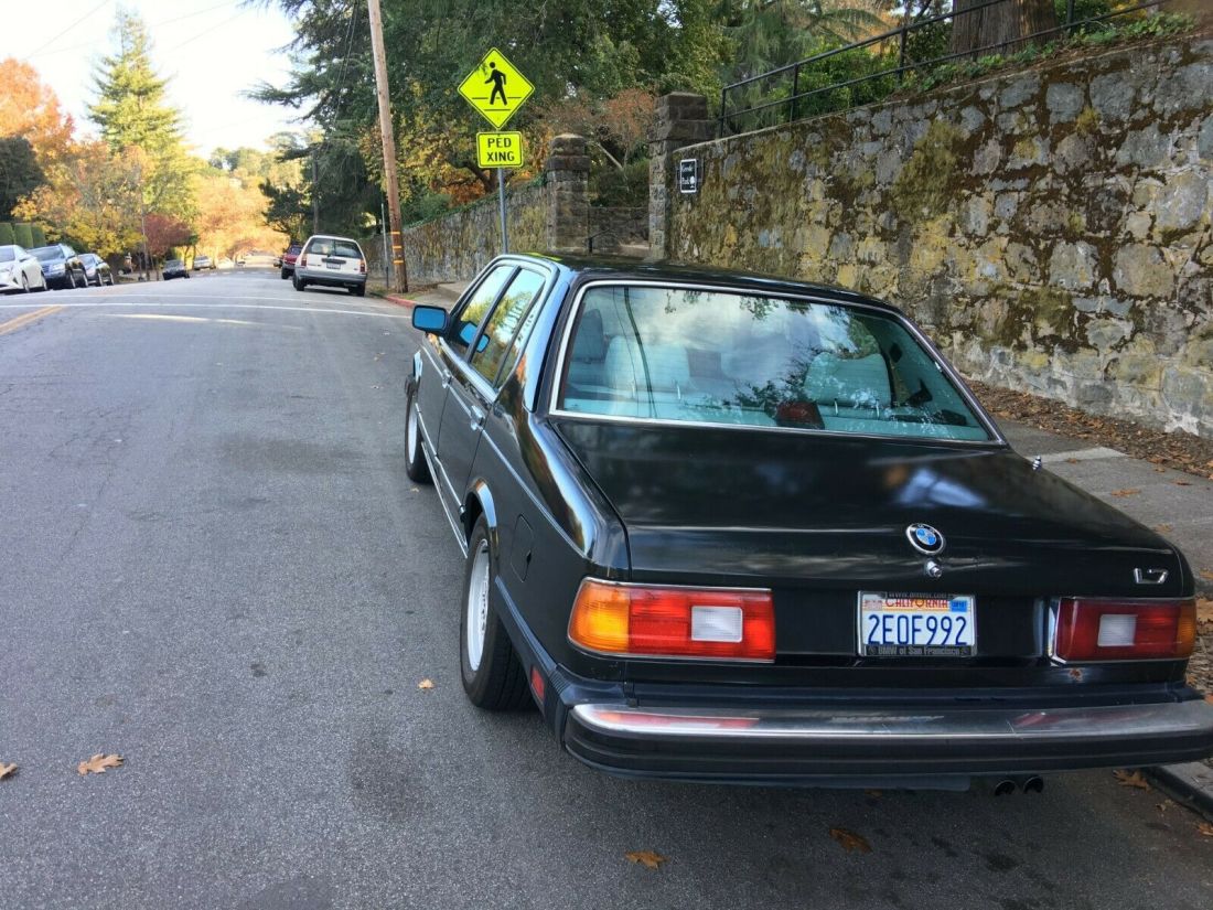 1986 BMW 7-Series - photo 10