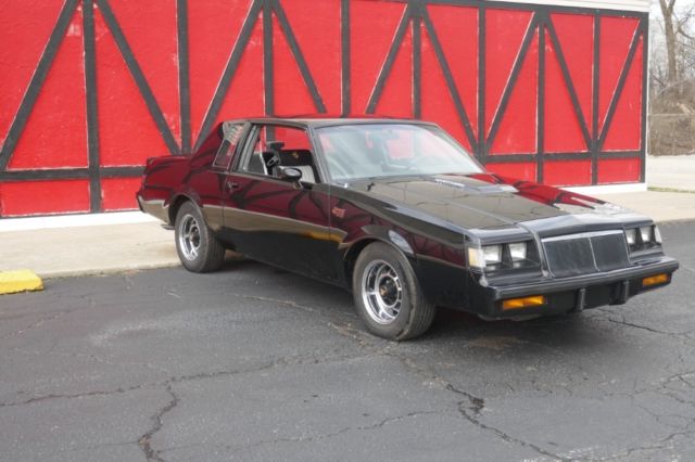 1986 Buick Grand National -NEWER BLACK PAINT-3.8 TURBO-VERY SLICK & FAST- SE - photo 9
