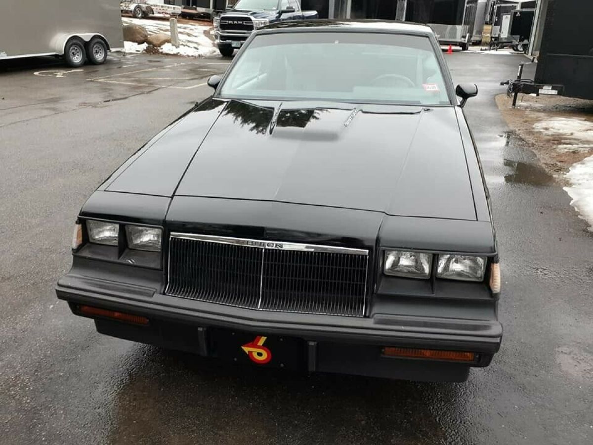 1986 Buick Grand National Black - photo 2