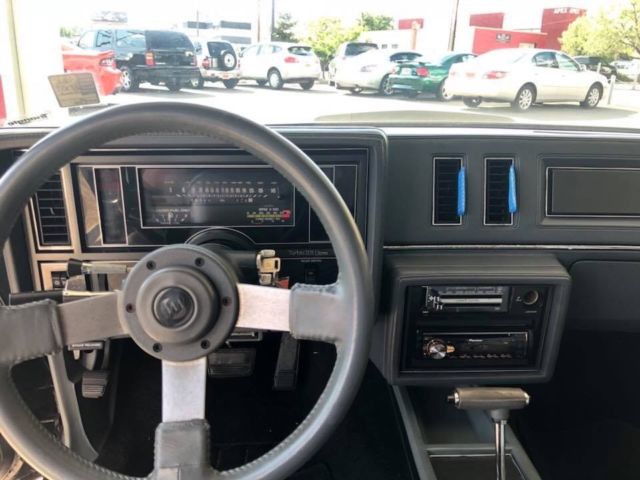 1986 Buick Grand National Black - photo 4