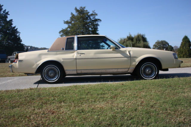 1986 Buick Regal Limited Coupe 2-Door - photo 8