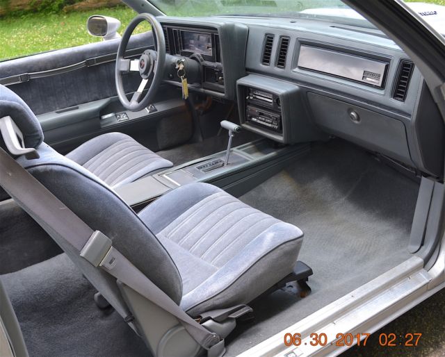 1986 Buick Regal 2 DOOR T-TOP - photo 4