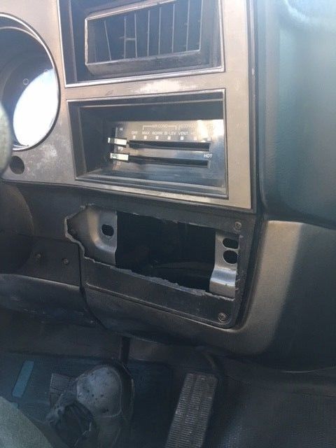 1986 Chevrolet C-10 CUSTOM DELUXE - photo 10
