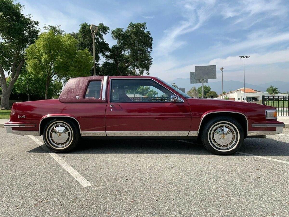 1986 Cadillac DeVille - photo 2