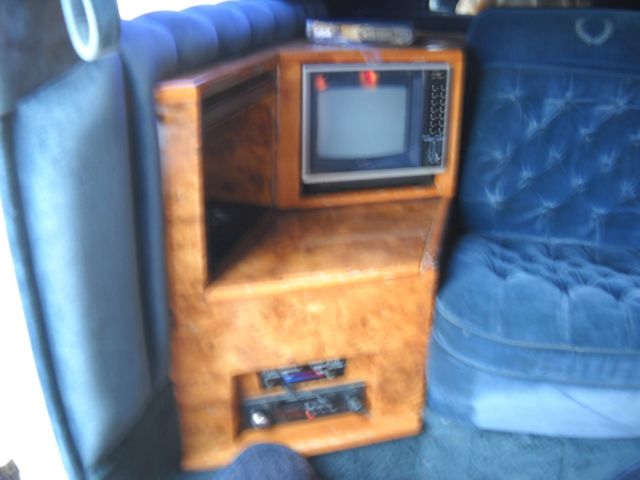 1986 Cadillac Brougham Limousine - photo 3