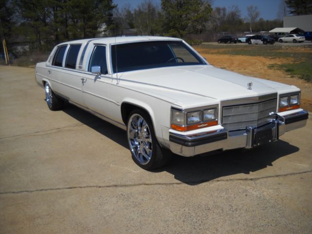 1986 Cadillac Brougham Limousine - photo 9