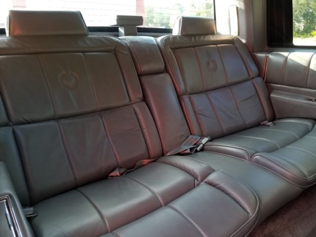 1986 Cadillac DeVille Touring Car - photo 11