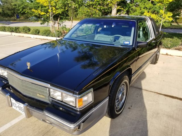 1986 Cadillac DeVille Touring Car - photo 4