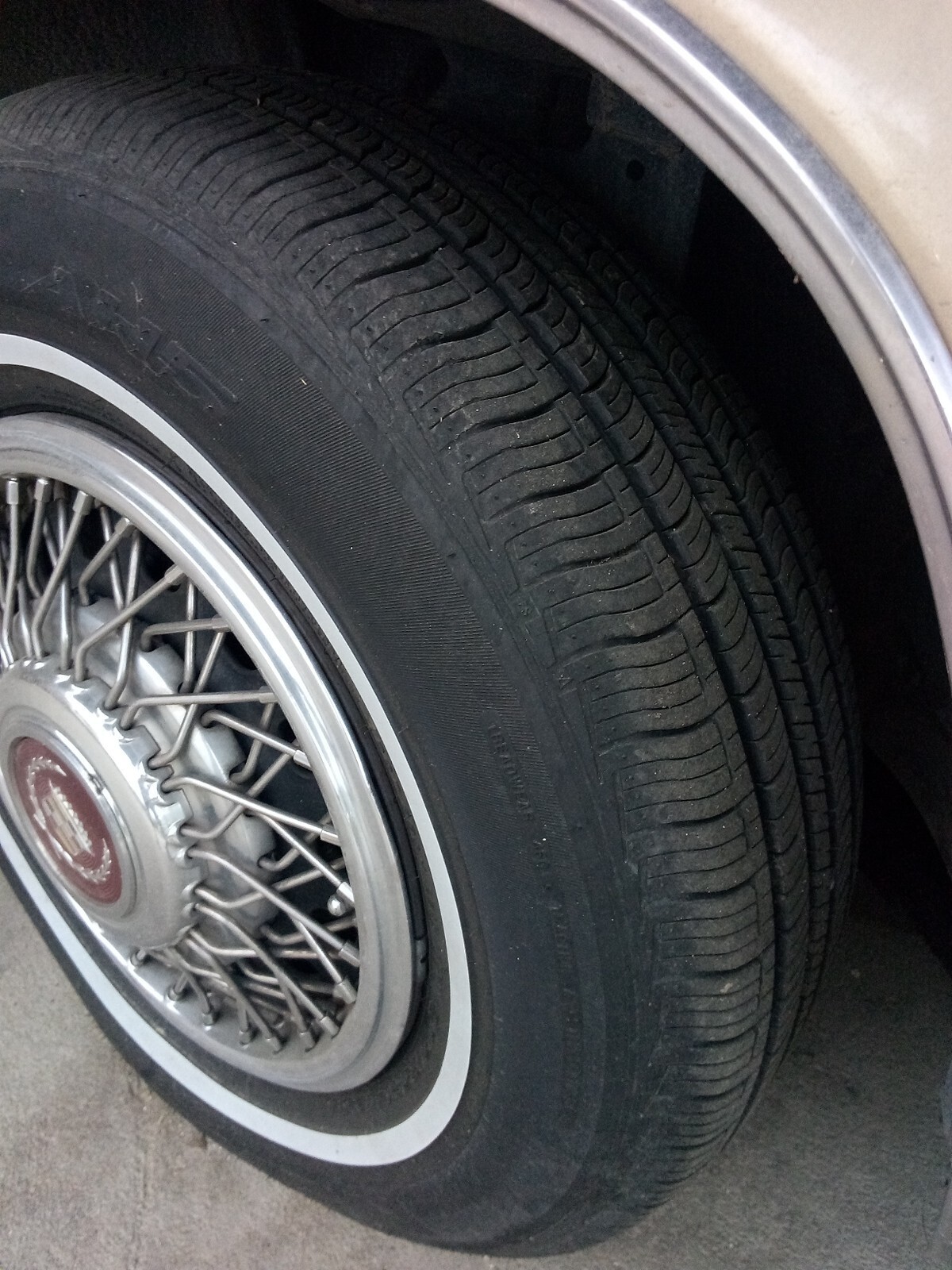 1986 Cadillac DeVille BASE - photo 3