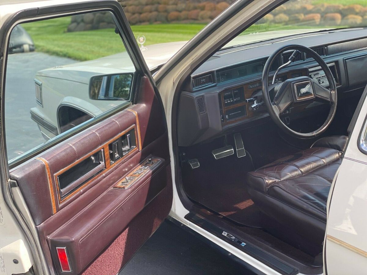1986 Cadillac DeVille Fully loaded - photo 4
