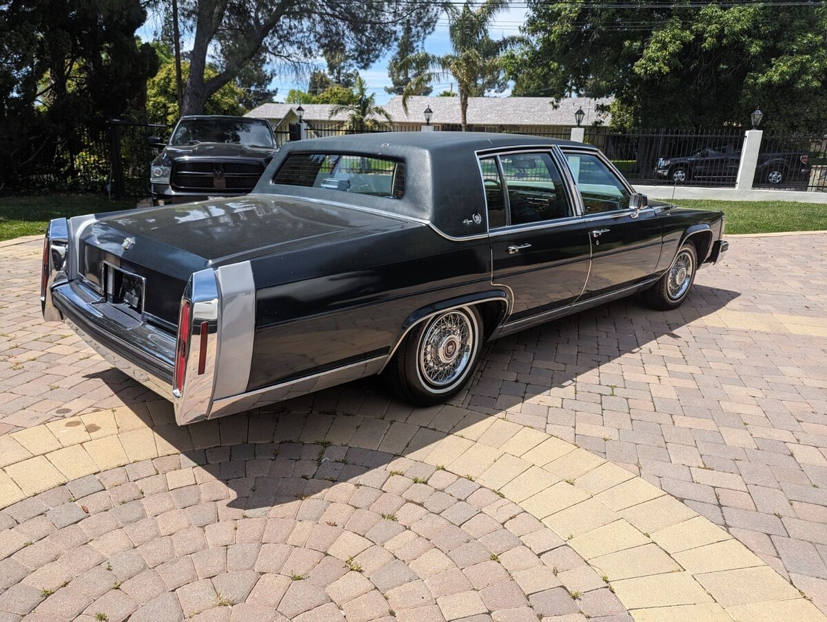 1986 Cadillac Fleetwood BROUGHAM - photo 10