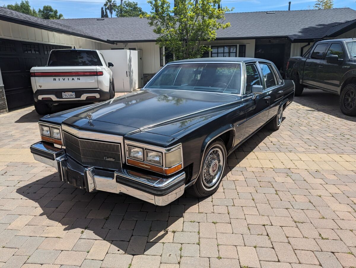 1986 Cadillac Fleetwood BROUGHAM - photo 4