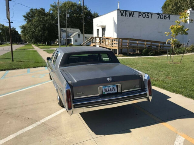 1986 Cadillac Fleetwood - photo 13