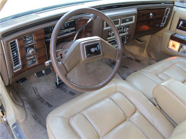 1986 Cadillac Fleetwood -- - photo 2