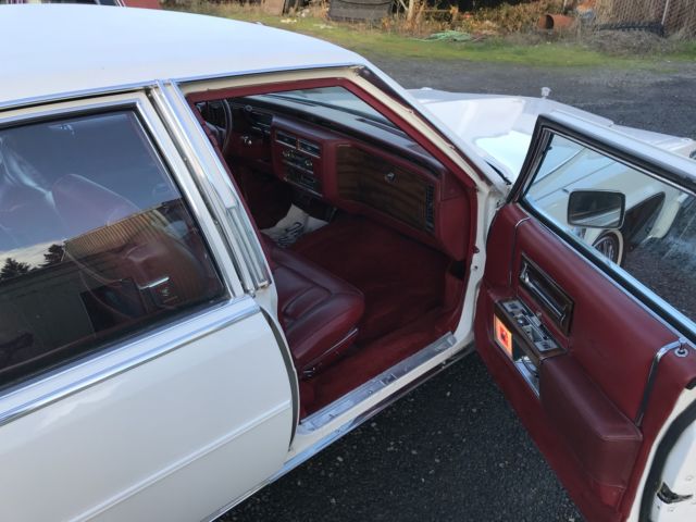 1986 Cadillac Fleetwood - photo 12