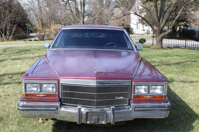 1986 Cadillac Fleetwood Brougham package - photo 2
