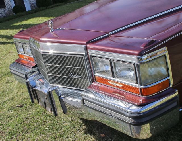 1986 Cadillac Fleetwood Brougham package - photo 3